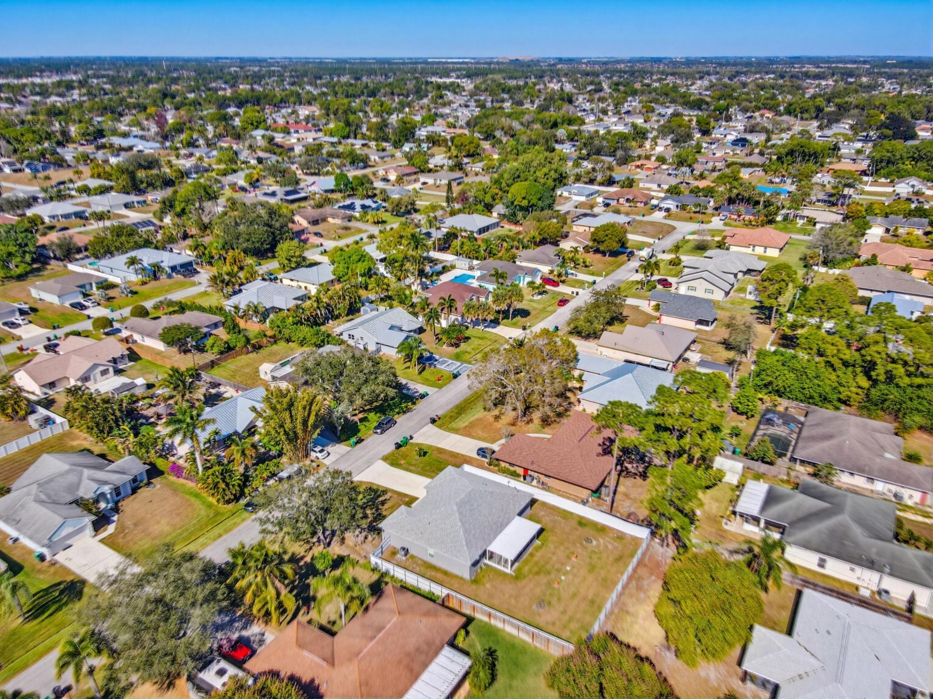 521 NW Colonial Street, Port Saint Lucie, FL 34983 Photo