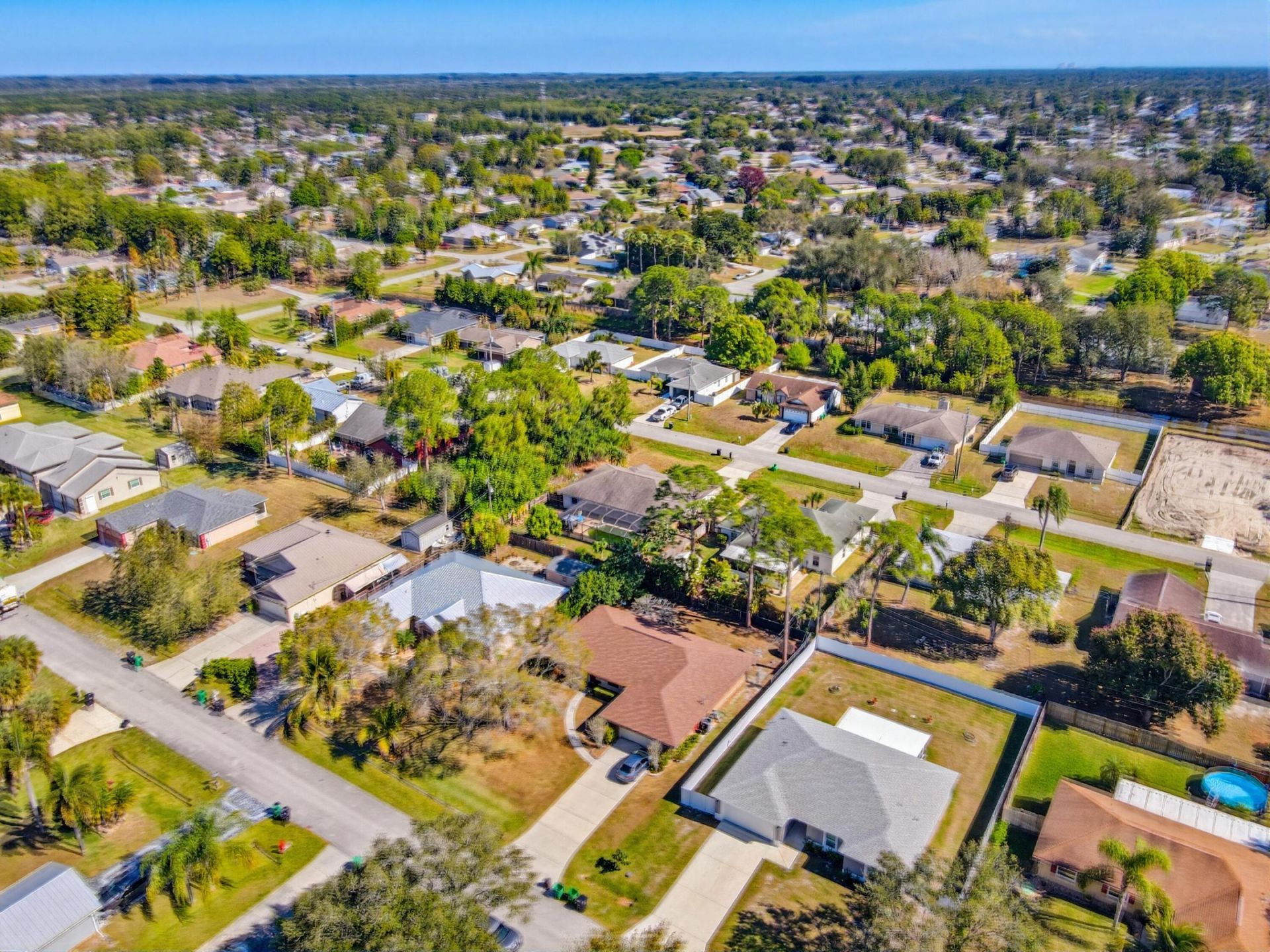 521 NW Colonial Street, Port Saint Lucie, FL 34983 Photo