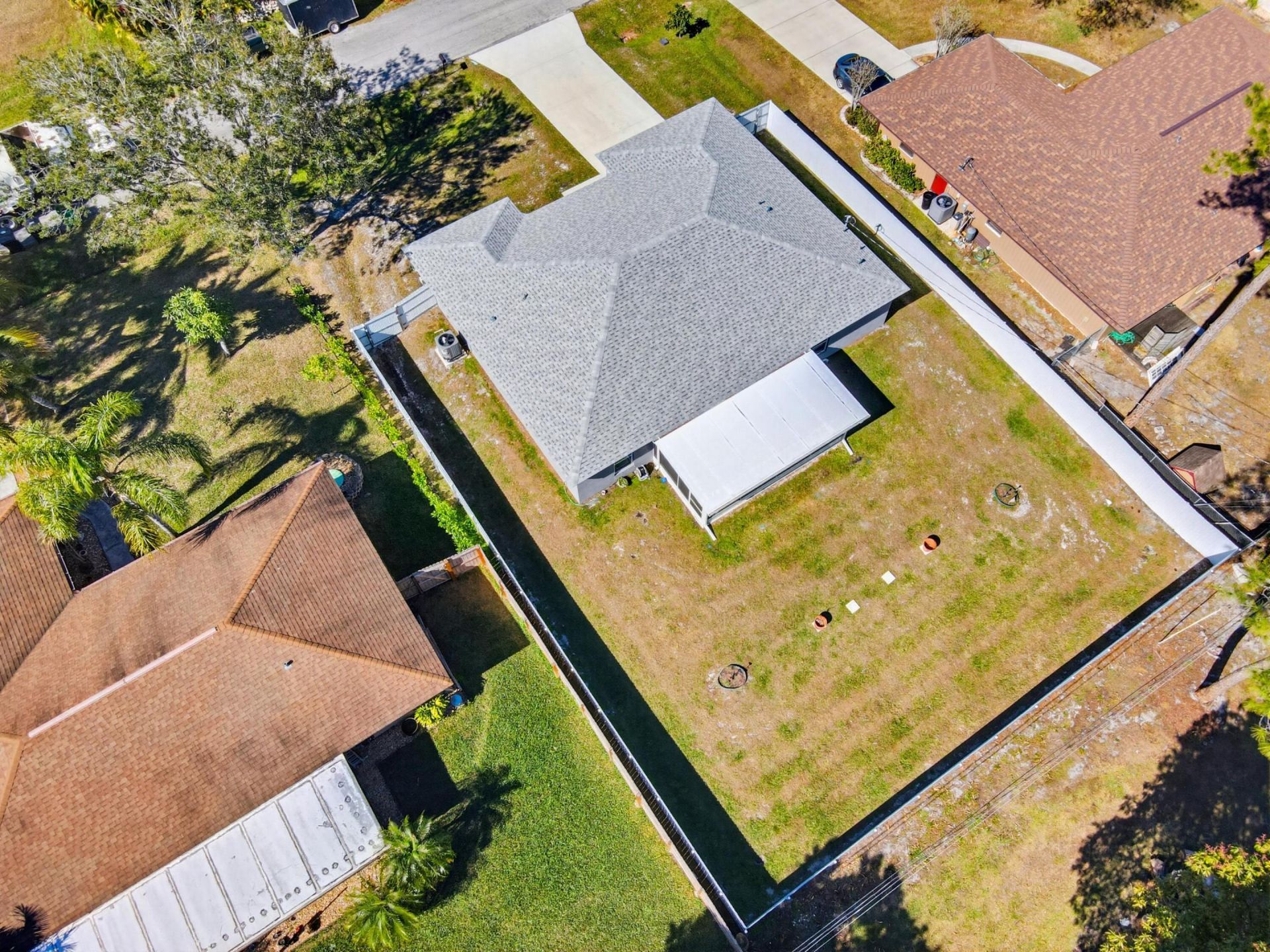 521 NW Colonial Street, Port Saint Lucie, FL 34983 Photo