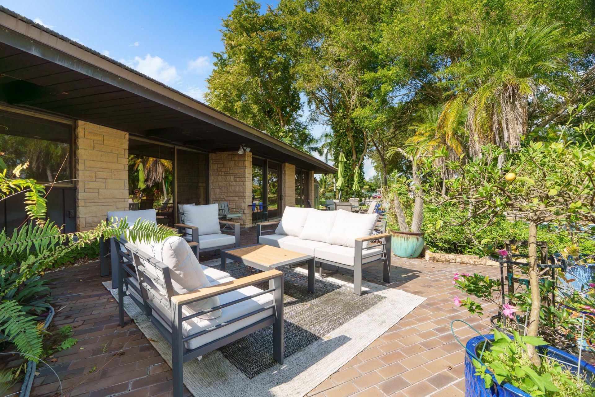 5300 White Oak Lane, Tamarac, FL 33319 Photo