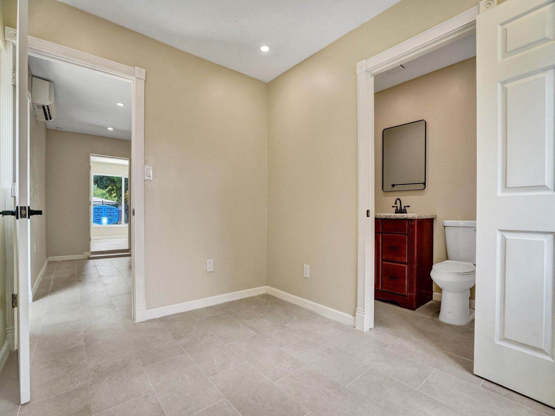 2442 Garfield Street, Unit 4, Hollywood, FL 33020 Photo