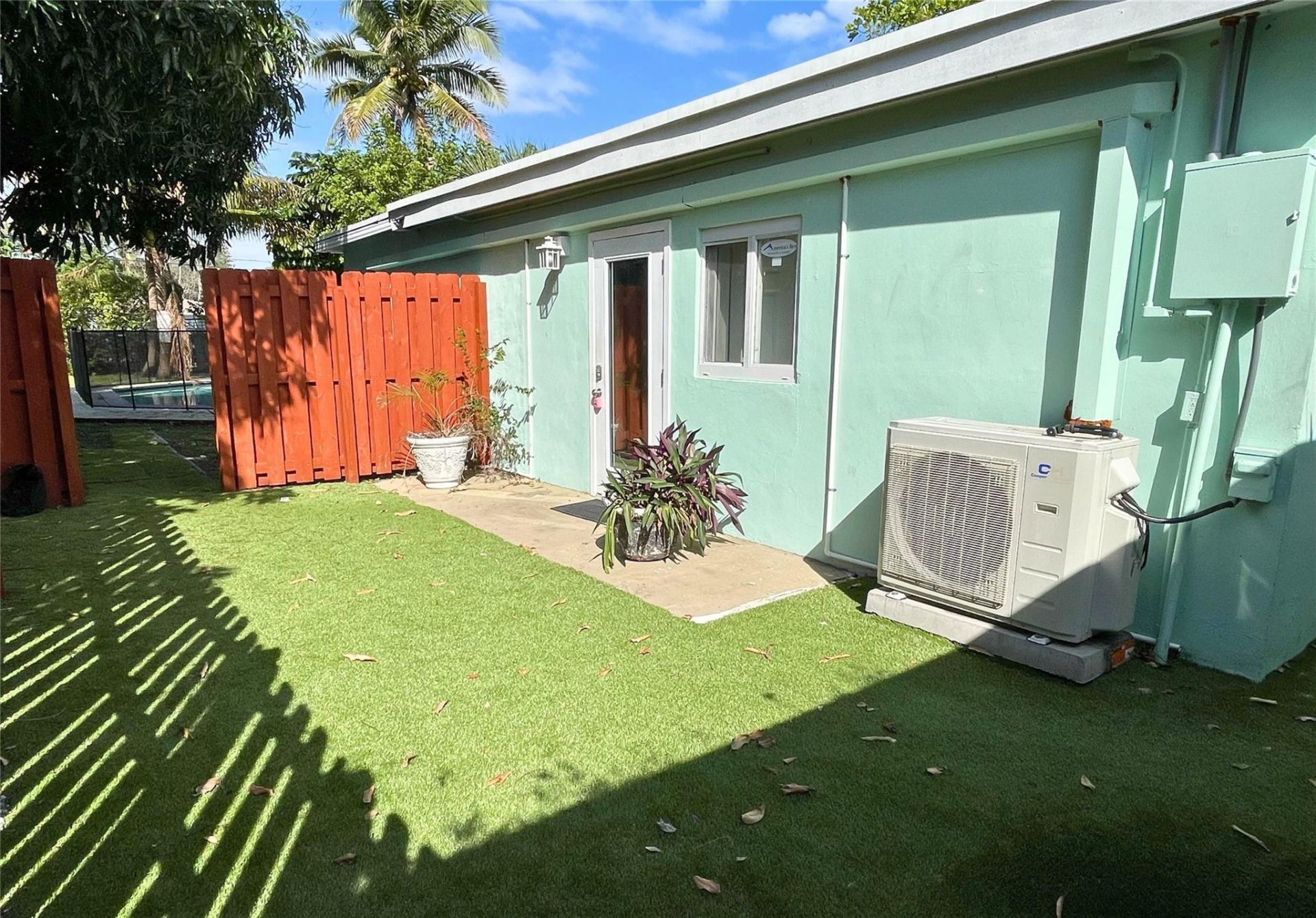 2442 Garfield Street, Unit 4, Hollywood, FL 33020 Photo