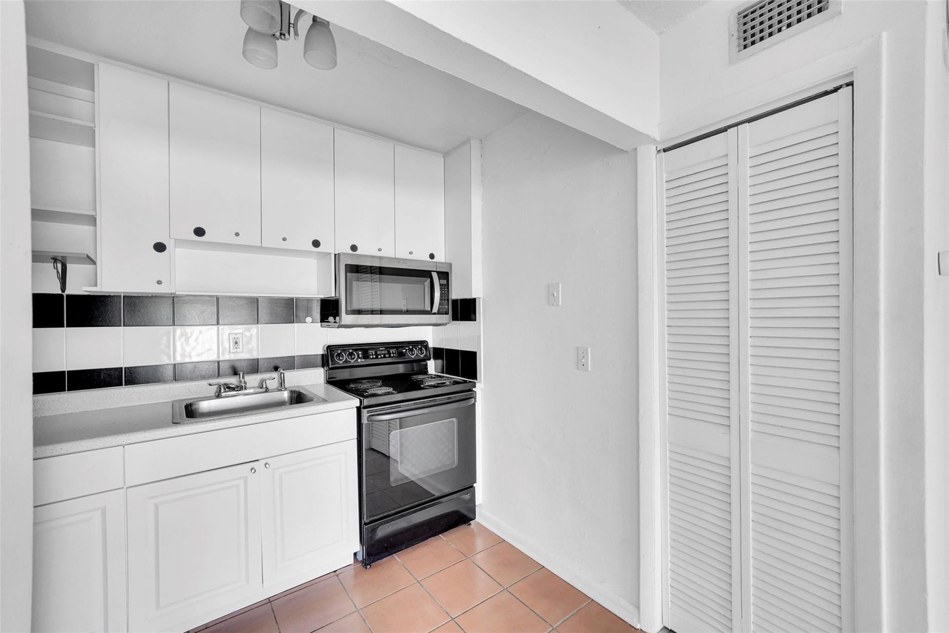 1005 SW 15th Avenue, Unit 10, Fort Lauderdale, FL 33312 Photo