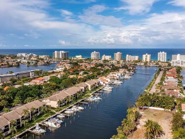 270 Captains Walk, Unit 310, Delray Beach, FL 33483