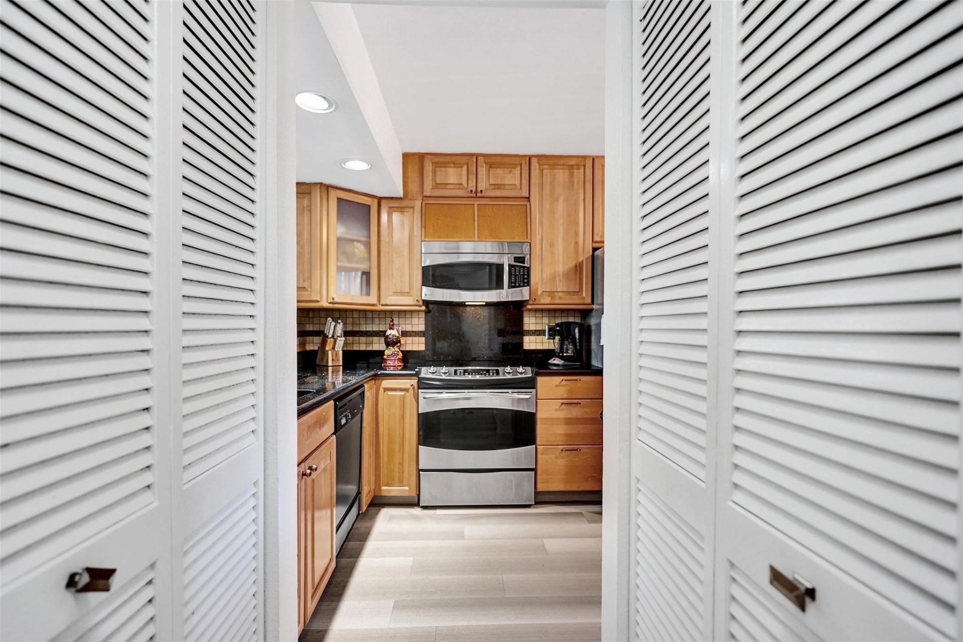 270 Captains Walk, Unit 310, Delray Beach, FL 33483 Photo