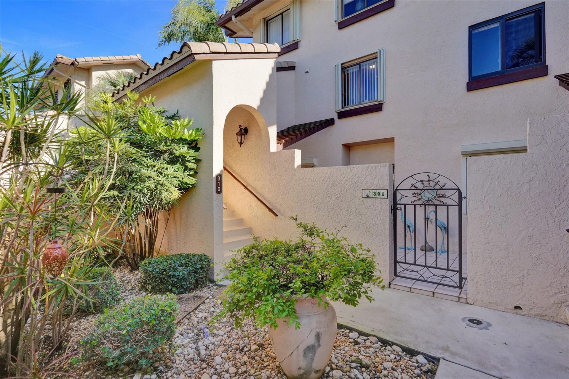 270 Captains Walk, Unit 310, Delray Beach, FL 33483 Photo