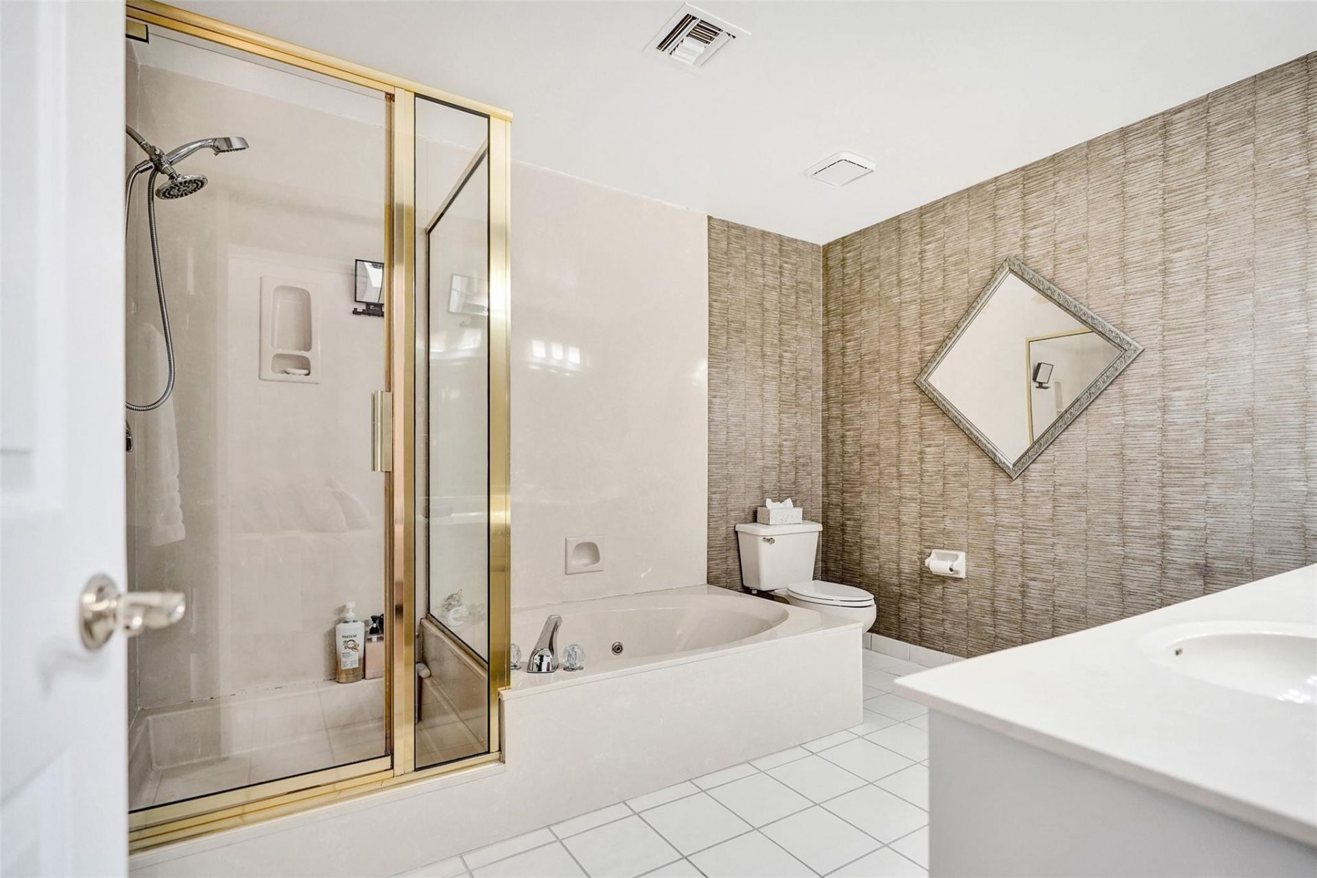 270 Captains Walk, Unit 310, Delray Beach, FL 33483 Photo