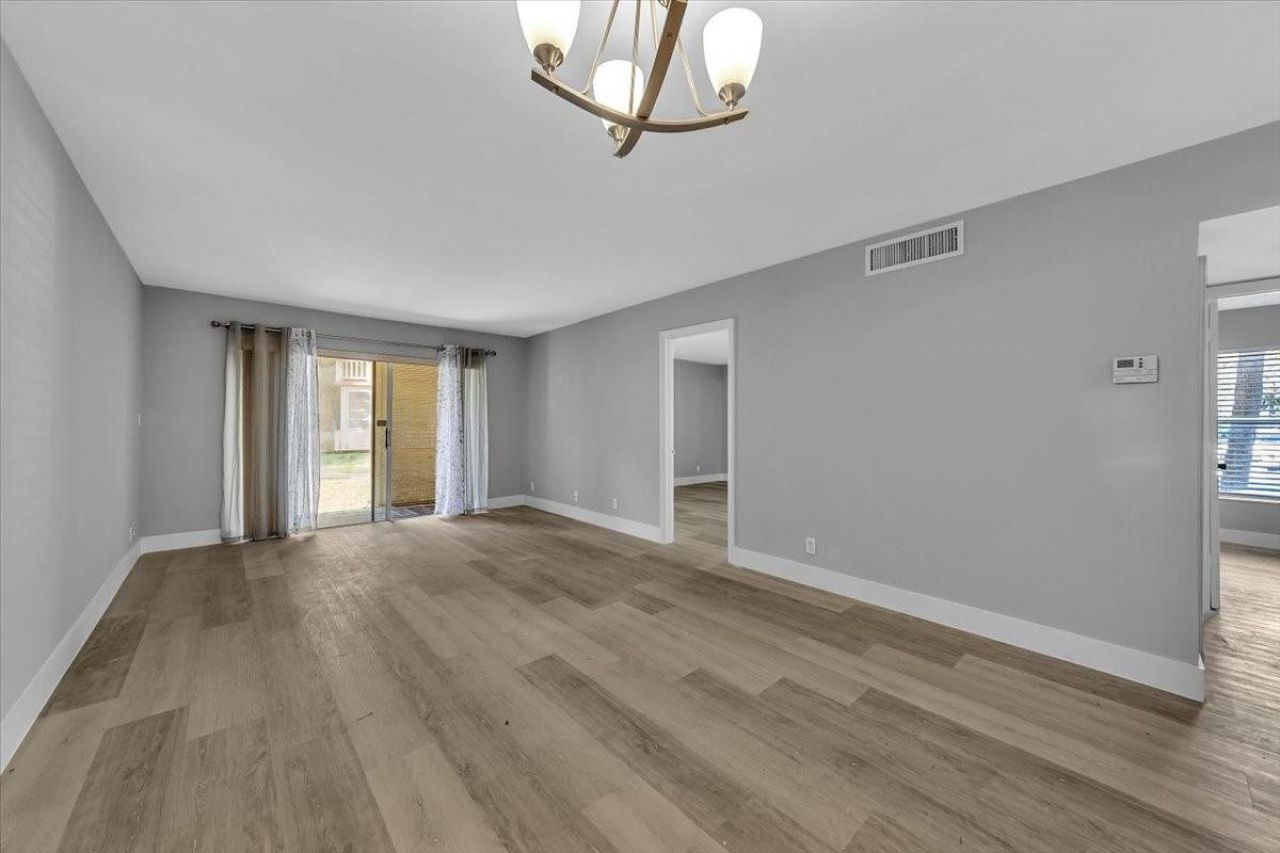 8380 Lagos De Campo Boulevard, Unit 110, Tamarac, FL 33321 Photo