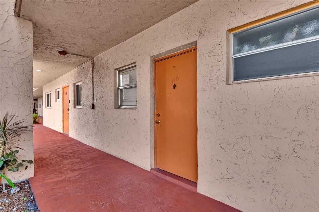 8380 Lagos De Campo Boulevard, Unit 110, Tamarac, FL 33321 Photo