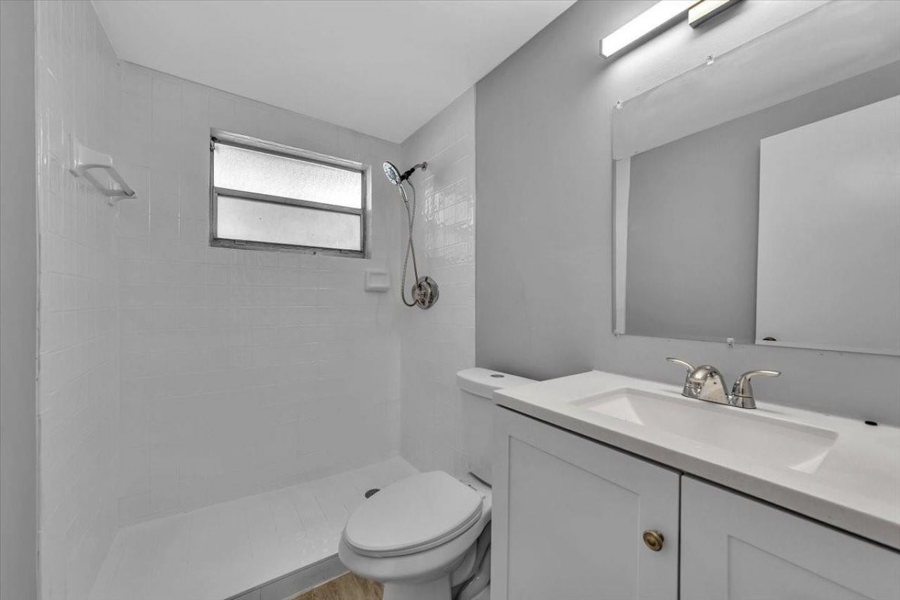 8380 Lagos De Campo Boulevard, Unit 110, Tamarac, FL 33321 Photo