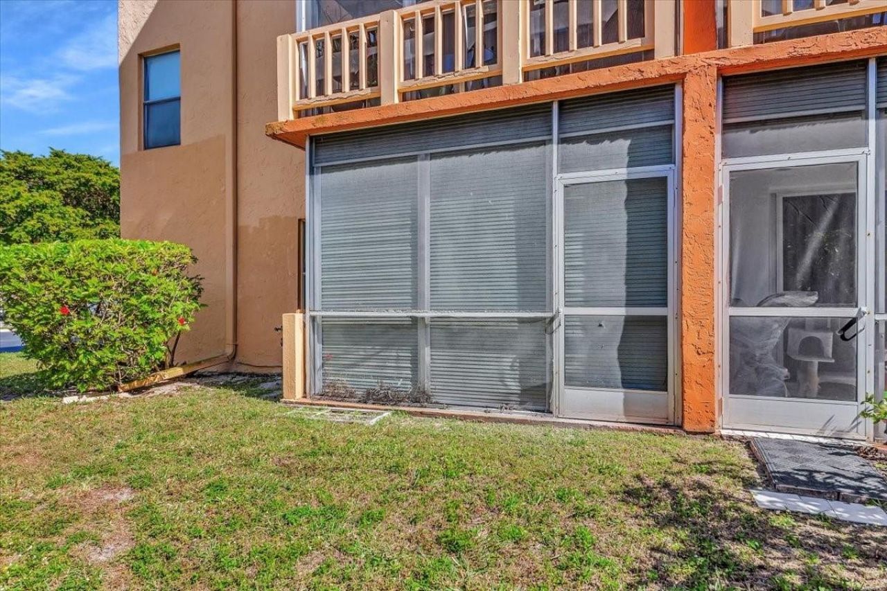 8380 Lagos De Campo Boulevard, Unit 110, Tamarac, FL 33321 Photo