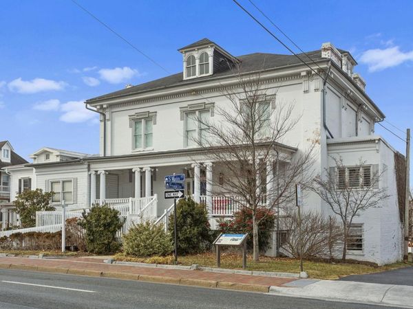 301 S MAIN ST, HARRISONBURG, VA 22801