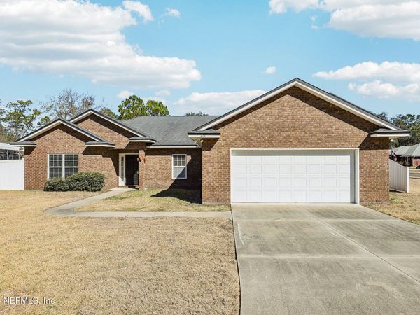 87083 CHESAPEAKE Avenue, Yulee, FL 32097