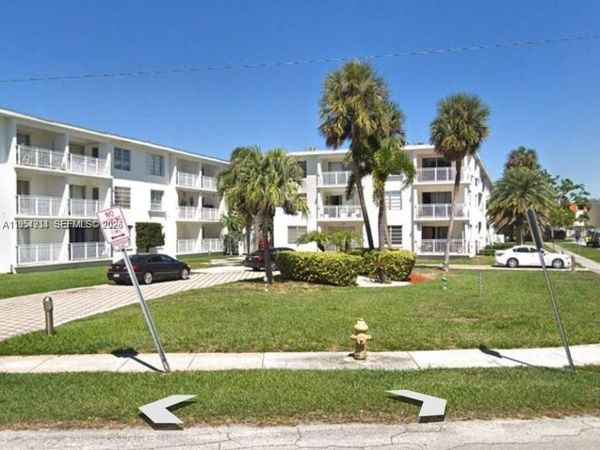 1631 NE 114th St , Unit 201, Miami, FL 33181