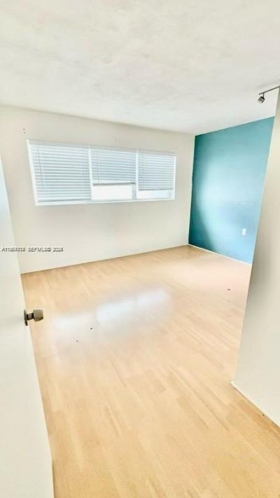 1631 NE 114th St , Unit 201, Miami, FL 33181 Photo