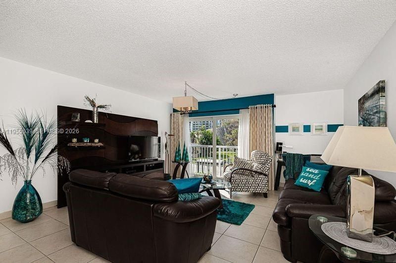 17800 Atlantic Blvd, Unit 203, Sunny Isles Beach, FL 33160 Photo
