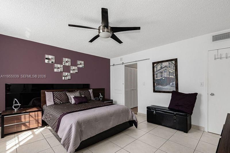 17800 Atlantic Blvd, Unit 203, Sunny Isles Beach, FL 33160 Photo