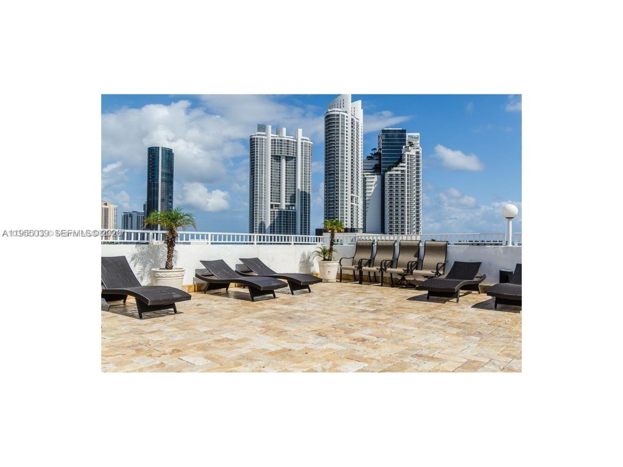 17800 Atlantic Blvd, Unit 203, Sunny Isles Beach, FL 33160 Photo