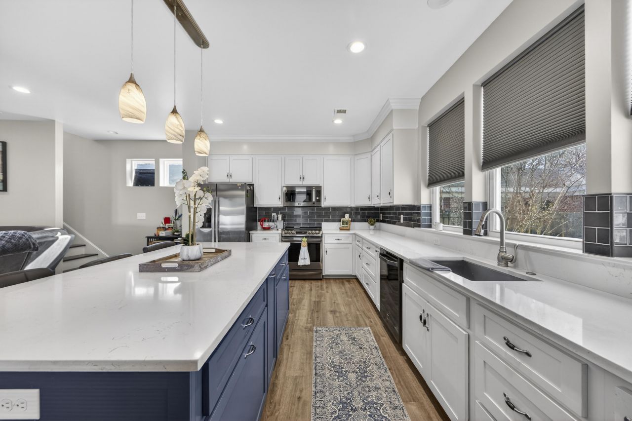 1723 W Avalon Circle Photo 11