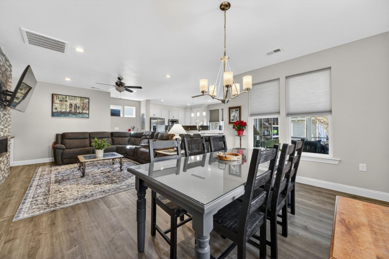 1723 W Avalon Circle Photo 13