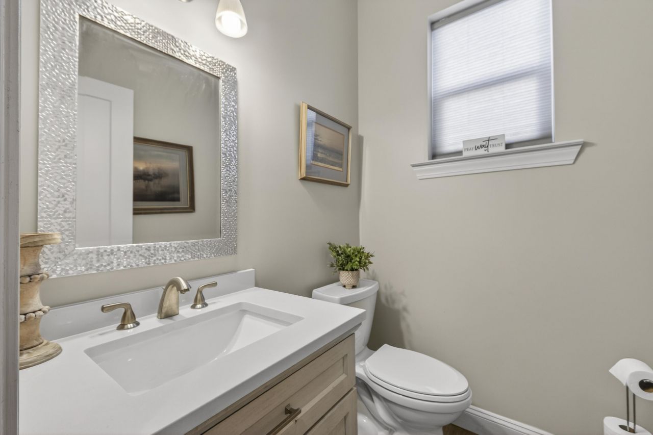 1723 W Avalon Circle Photo 23