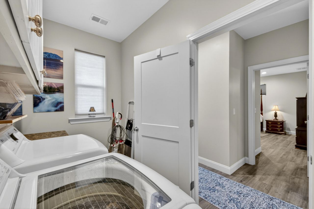 1723 W Avalon Circle Photo 25