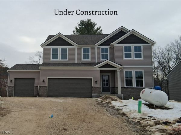 2790 Grayson Drive, Medina, OH 44256