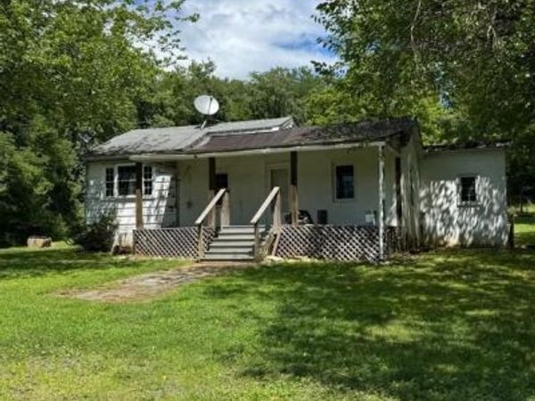 3847 LEEDS MANOR ROAD, MARSHALL, VA 20115