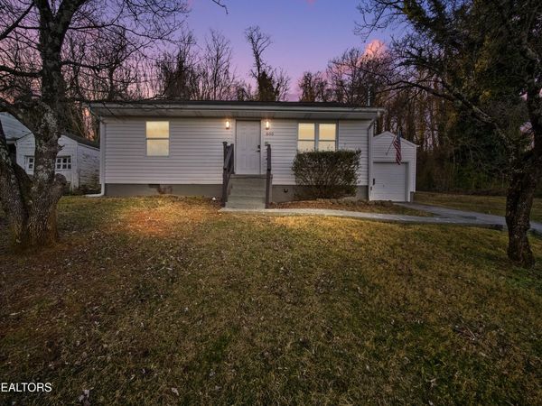 800 Gertrude Ave, Knoxville, TN 37920
