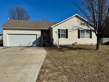 605 E Concord Drive, Plattsburg, MO 64477