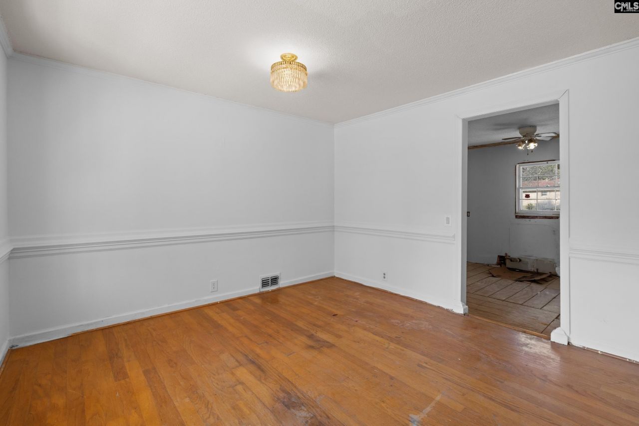 6709 Vanwood Drive Photo 4