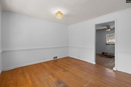 6709 Vanwood Drive photo 4