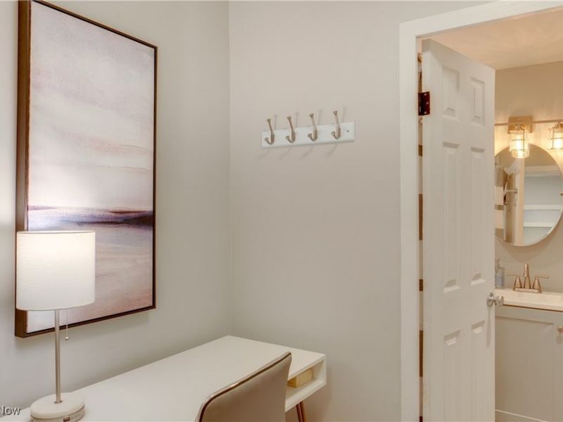 12520 Edgewater Drive, Unit 1203, Lakewood, OH 44107 Photo 14