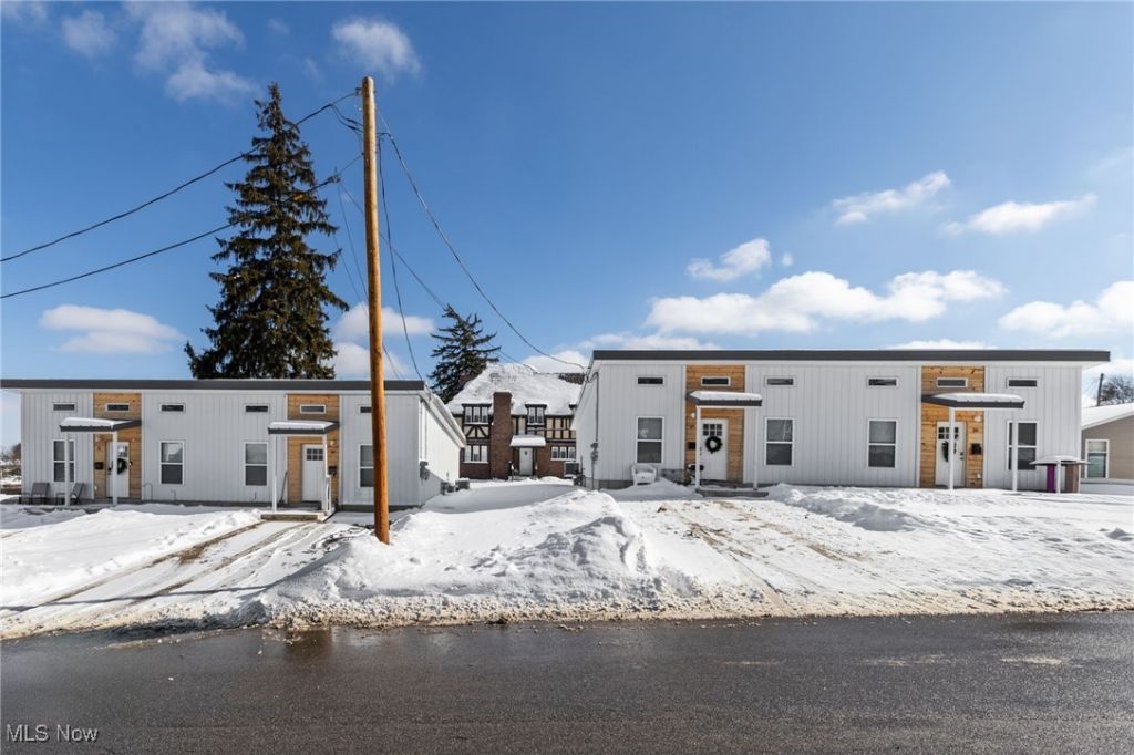 31 Bartley Avenue, Mansfield, OH 44906 Main Photo