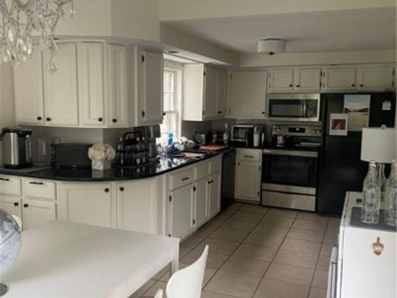 35755 Miles Road, Moreland Hills, OH 44022 Photo 11