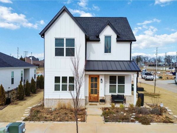 4017 Sommerset Street, Rogers, AR 72758