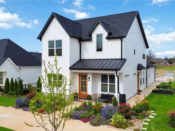 4017 Sommerset Street, Rogers, AR 72758