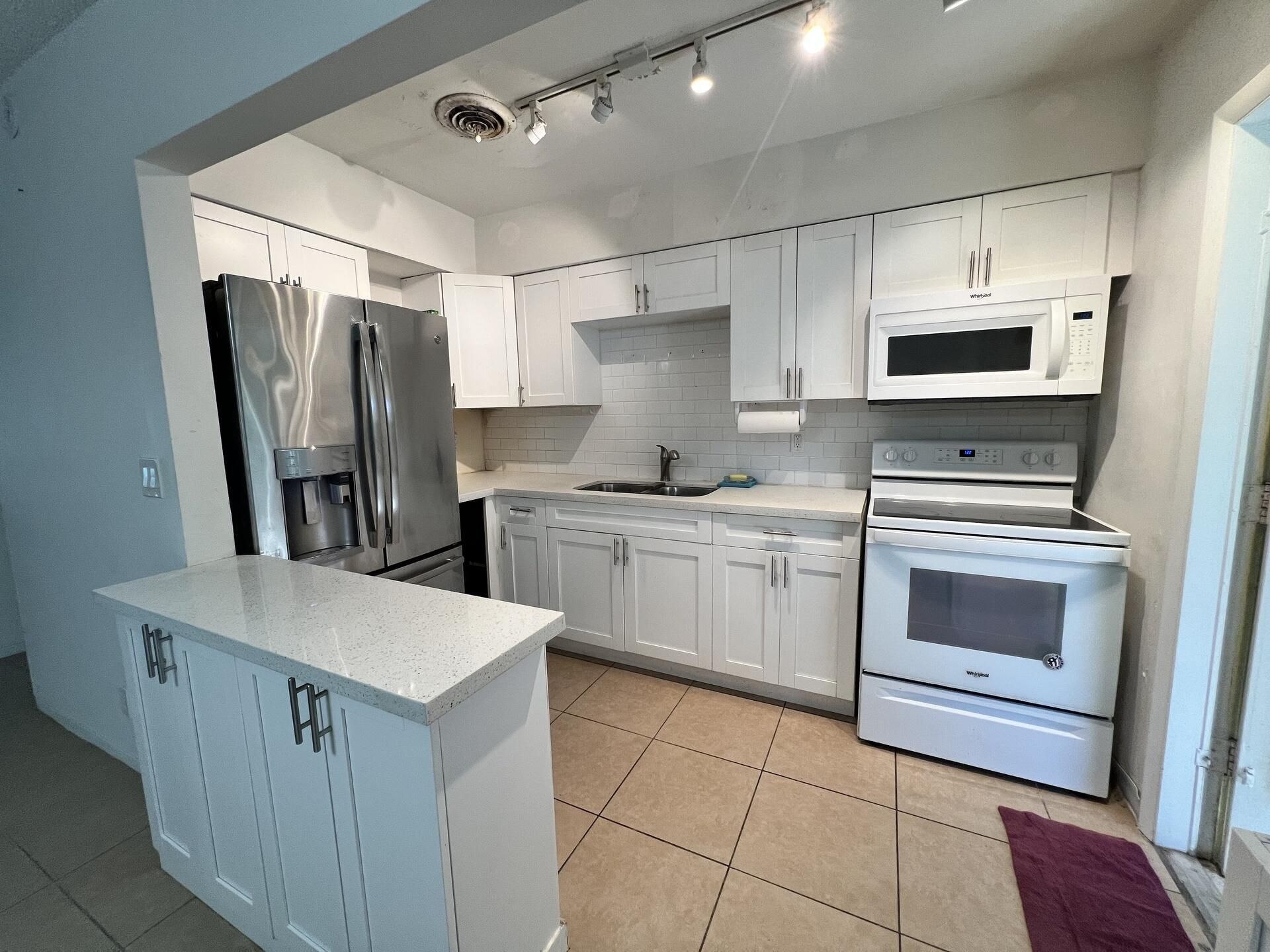 2702 Pierce St, Unit 5, Hollywood, FL 33020 Photo