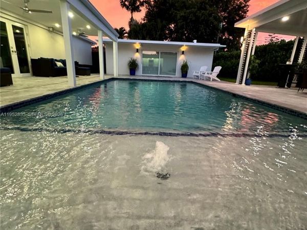 7425 SW 139th Ter, Palmetto Bay, FL 33158