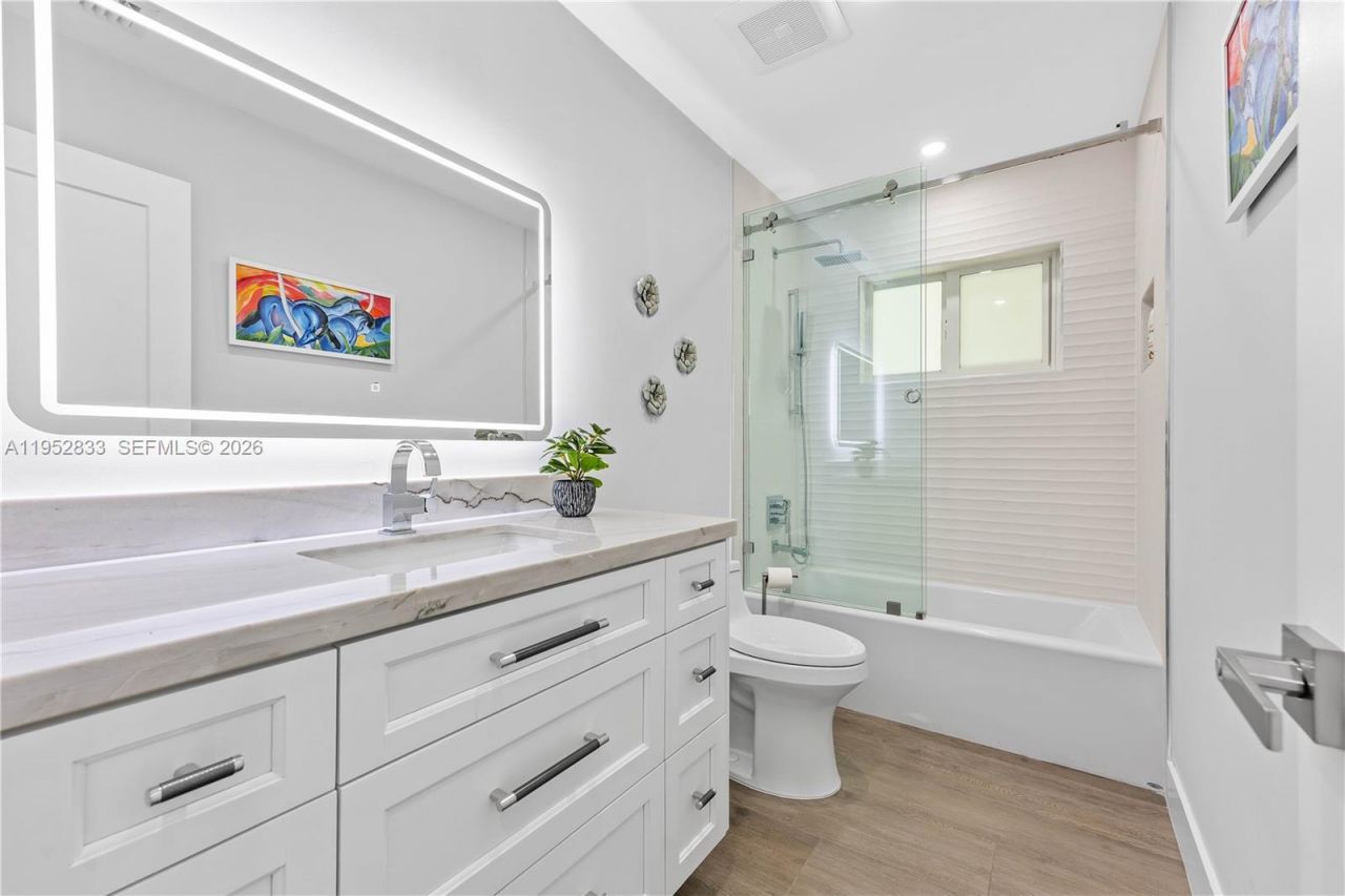 7425 SW 139th Ter, Palmetto Bay, FL 33158 Photo