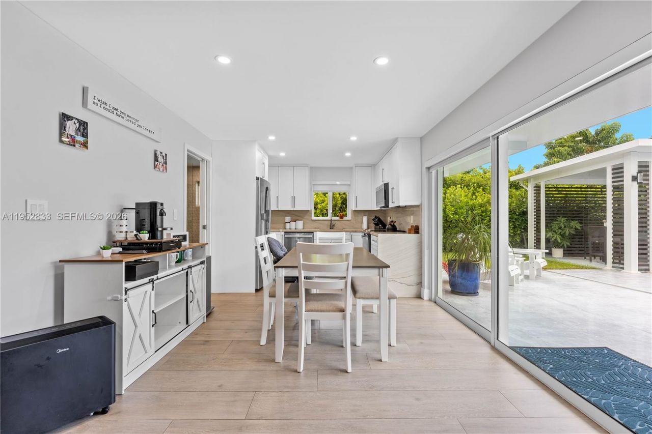 7425 SW 139th Ter, Palmetto Bay, FL 33158 Photo