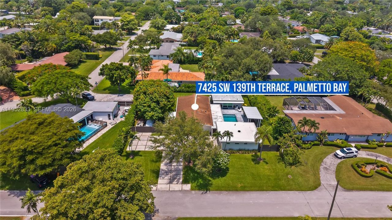 7425 SW 139th Ter, Palmetto Bay, FL 33158 Photo