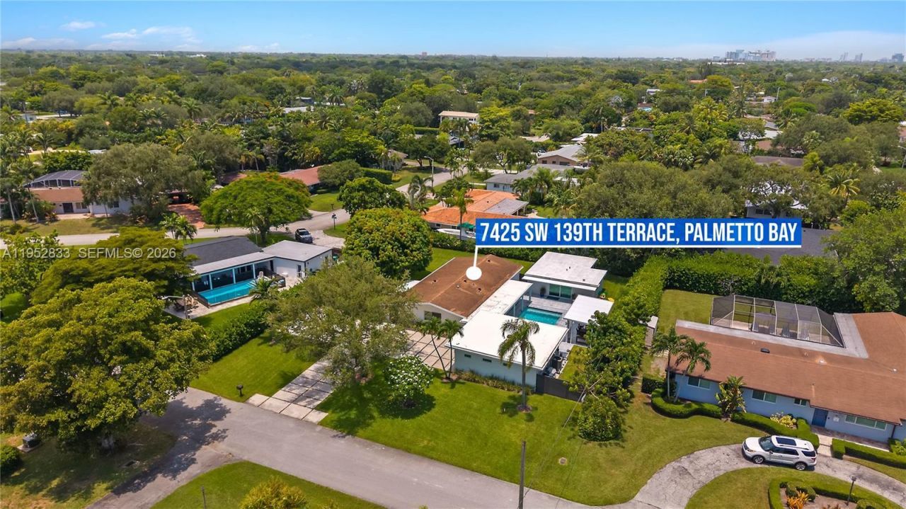 7425 SW 139th Ter, Palmetto Bay, FL 33158 Photo