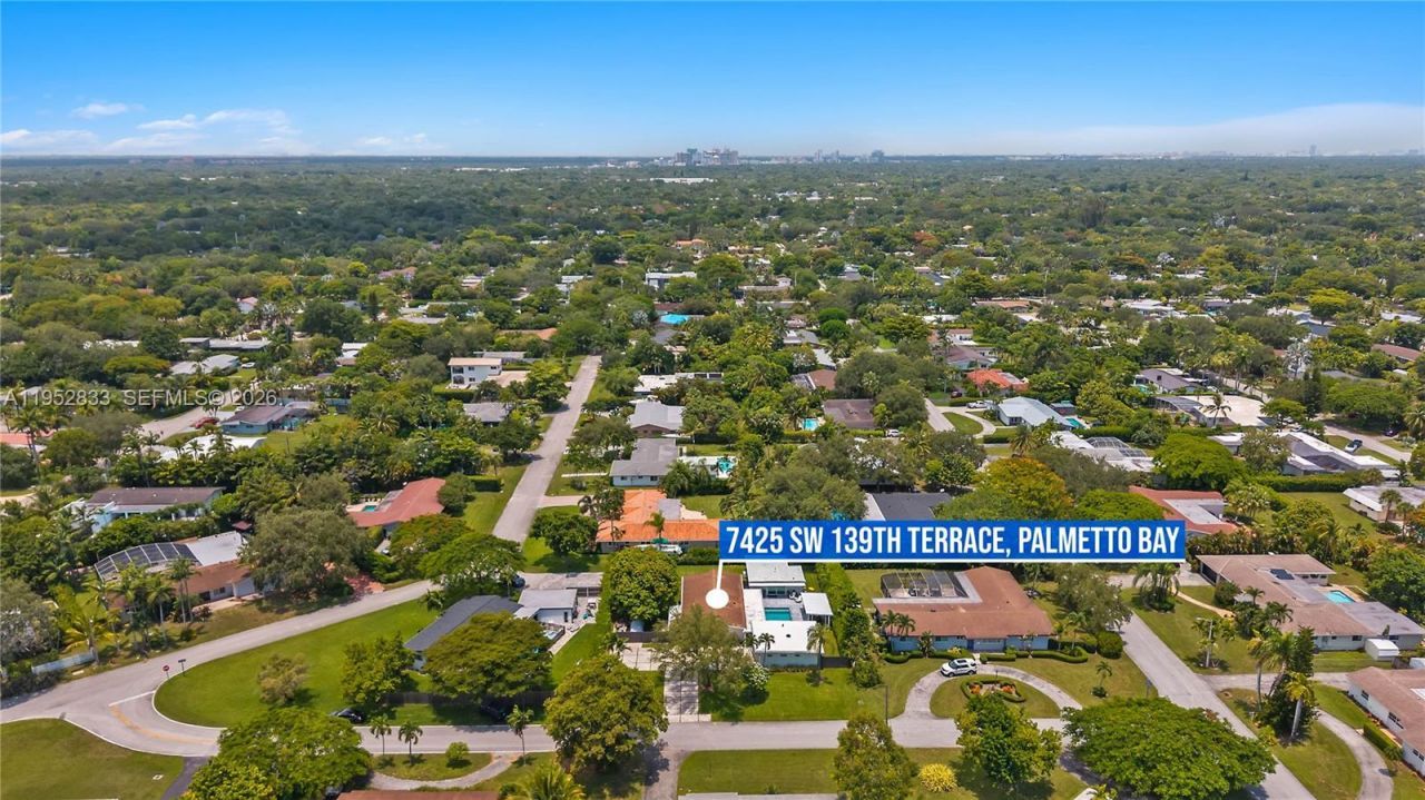 7425 SW 139th Ter, Palmetto Bay, FL 33158 Photo