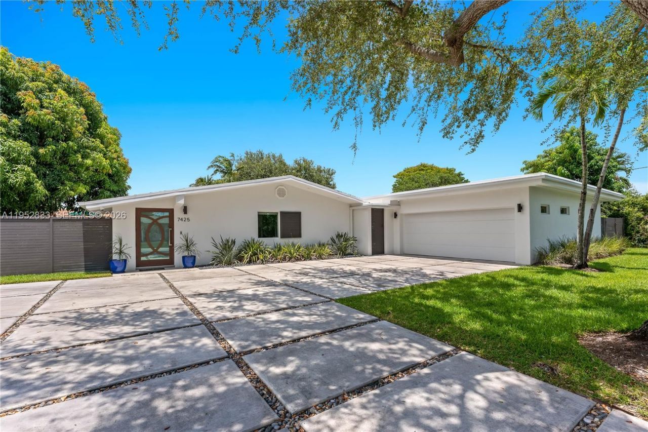 7425 SW 139th Ter, Palmetto Bay, FL 33158 Photo