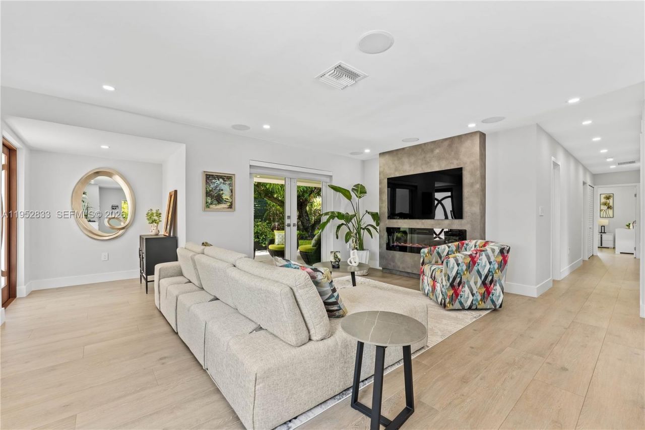 7425 SW 139th Ter, Palmetto Bay, FL 33158 Photo