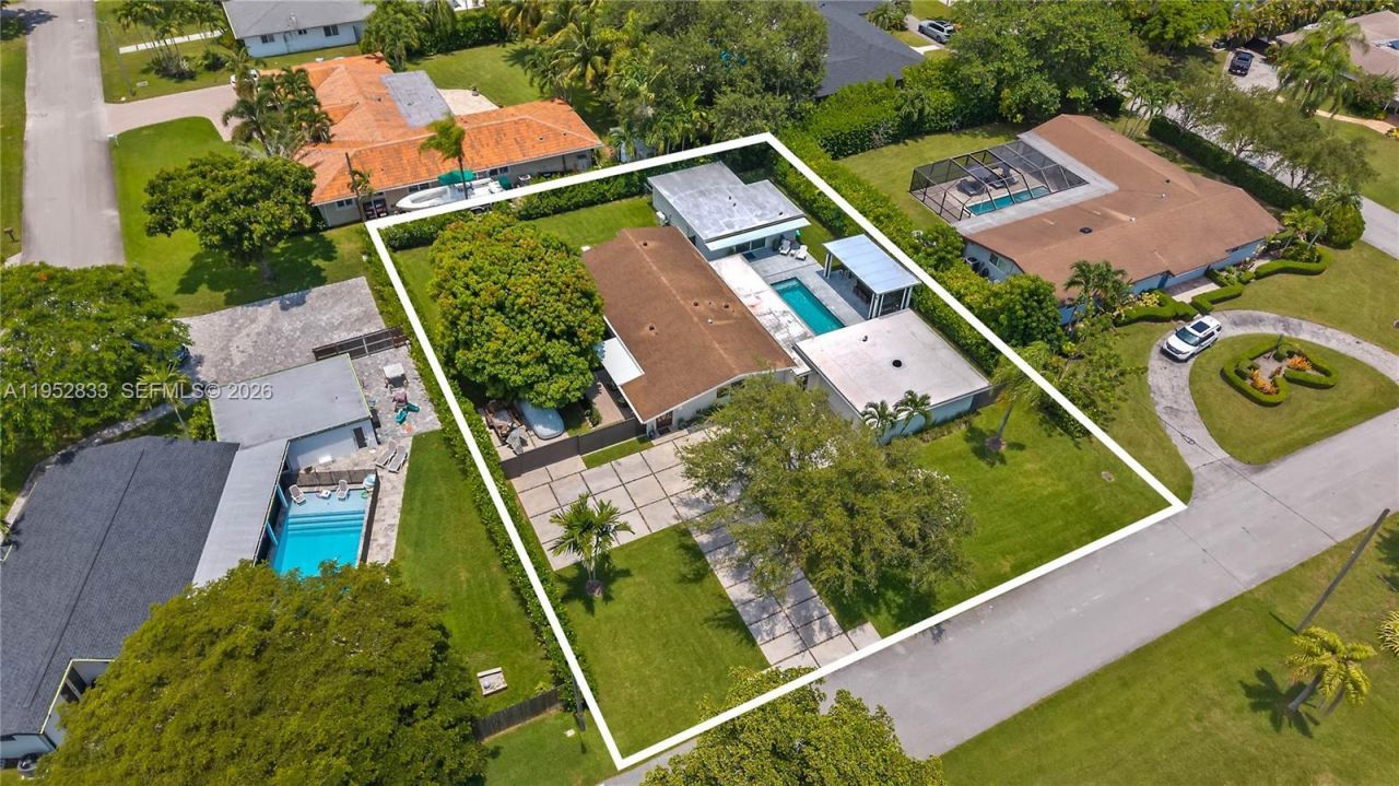 7425 SW 139th Ter, Palmetto Bay, FL 33158 Photo