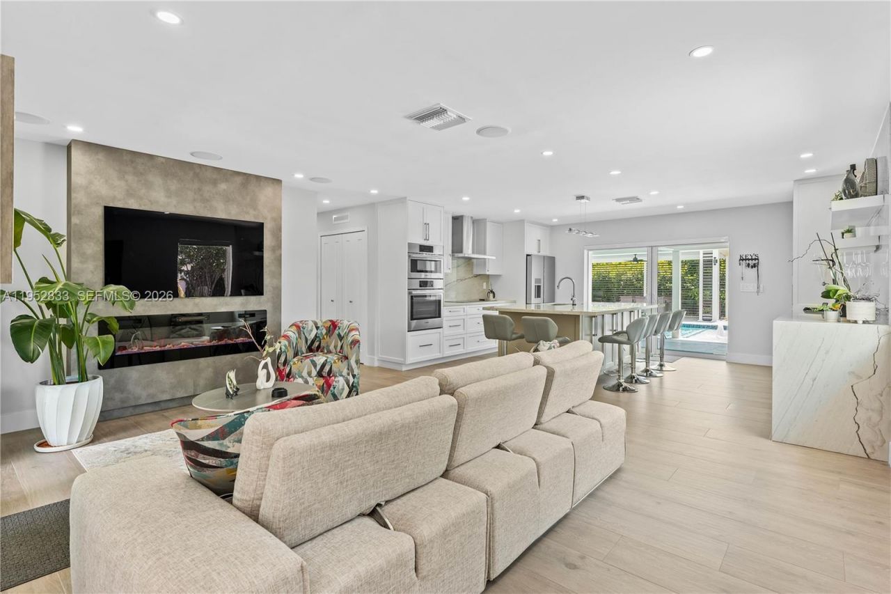 7425 SW 139th Ter, Palmetto Bay, FL 33158 Photo