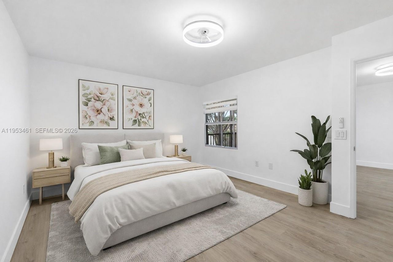 571 SW 141st Ave, Unit 204N, Pembroke Pines, FL 33027 Photo