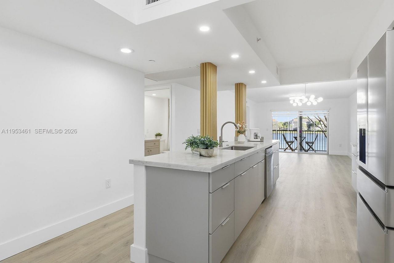 571 SW 141st Ave, Unit 204N, Pembroke Pines, FL 33027 Photo